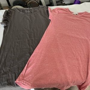 2 T-shirt dresses
